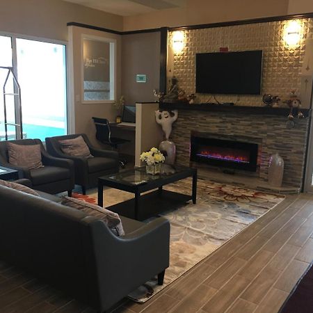 Bay Hill Inns & Suites Neepawa Exterior foto