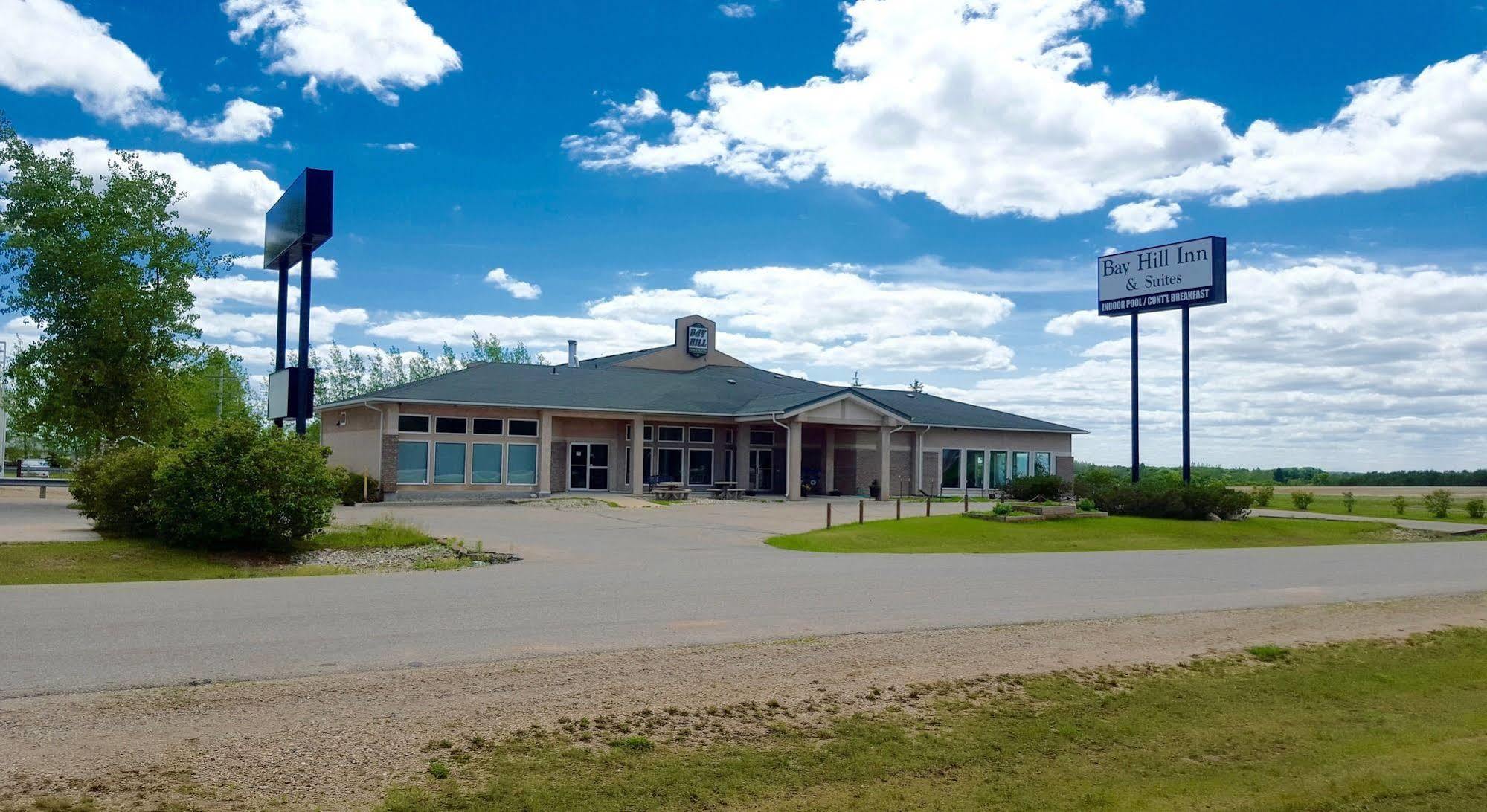 Bay Hill Inns & Suites Neepawa Exterior foto